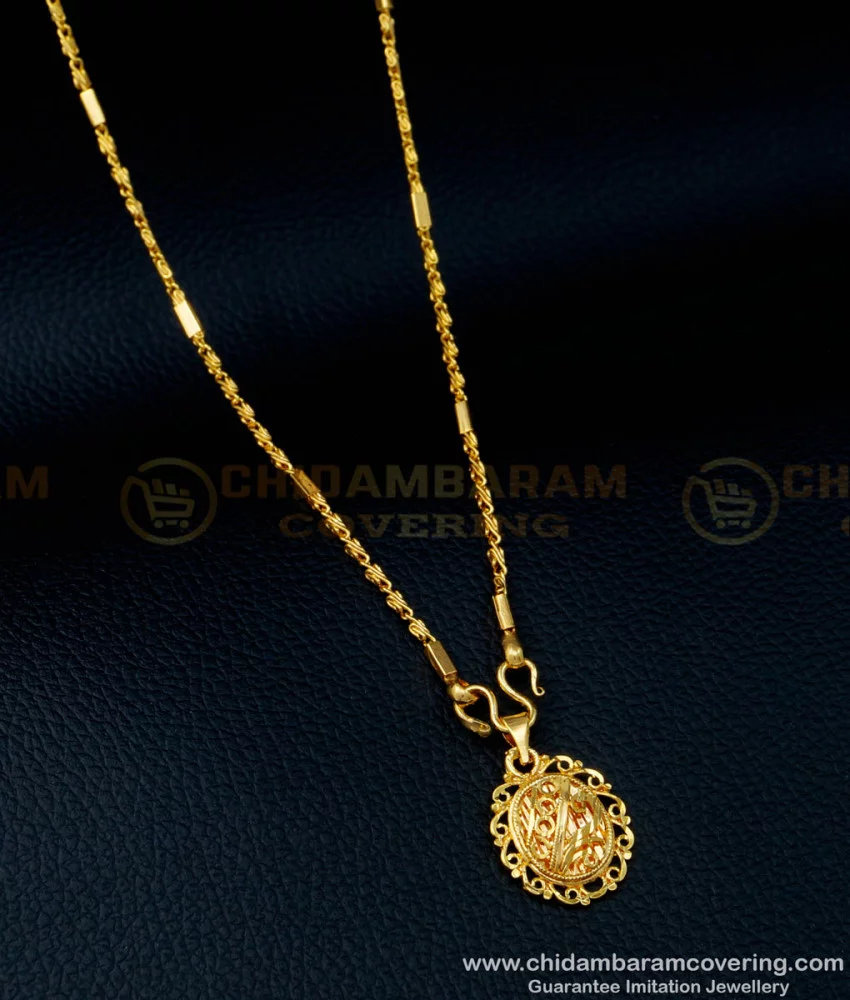 Simple gold deals chain and pendant